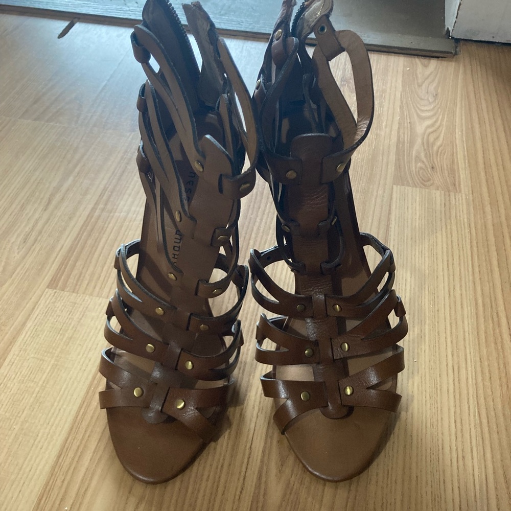 Women’s size 8 gladiator heels tan leather - new w/out tags.  Chinese laundry